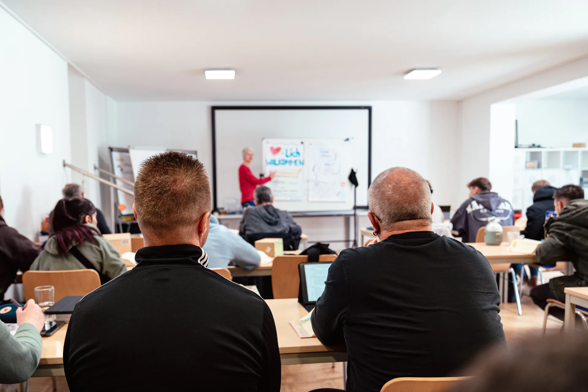 Aus- und Weiterbildung beim Verkehrs-Institut